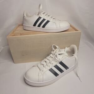 Adidas- Women's Cloudform sneakers- Black and white in color- size 8